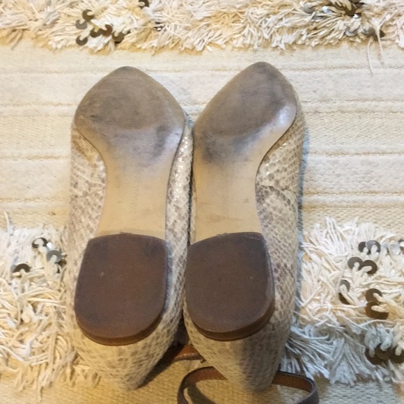 BananaRepublic snakeskin shoes - Picture 5 of 5